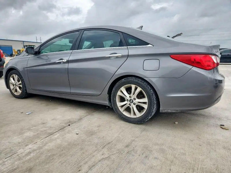 2011 HYUNDAI SONATA SE  
