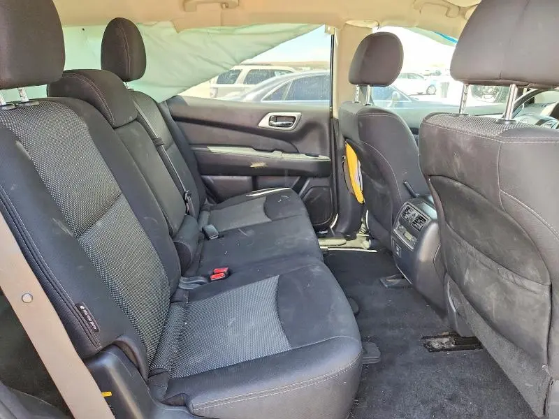 2018 NISSAN PATHFINDER SV  