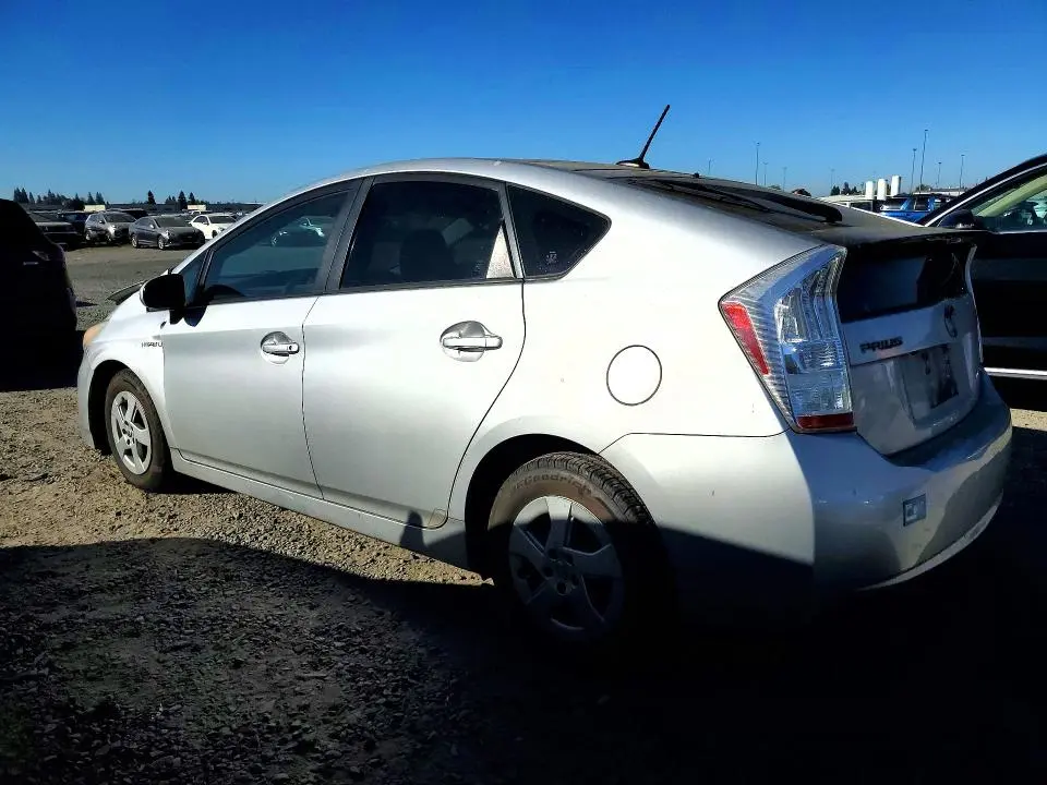2010 TOYOTA PRIUS IV  