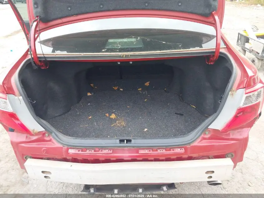 2012 TOYOTA CAMRY SE