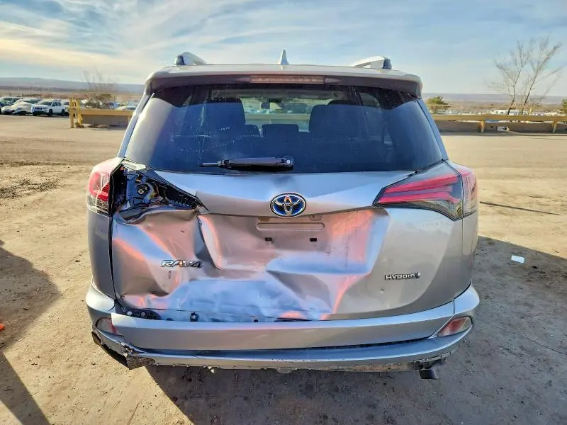 2018 TOYOTA RAV4 HV LE  