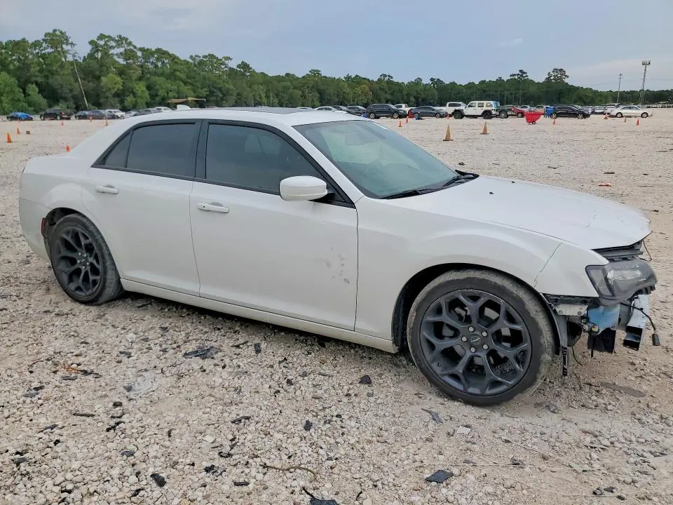 2020 CHRYSLER 300 S  
