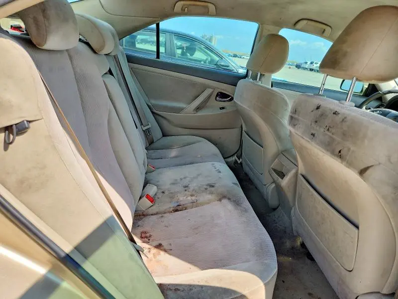 2011 TOYOTA CAMRY LE  