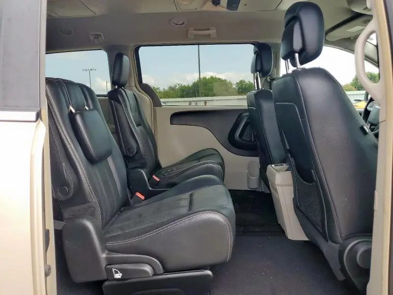 2012 CHRYSLER TOWN & COUNTRY TOURING  