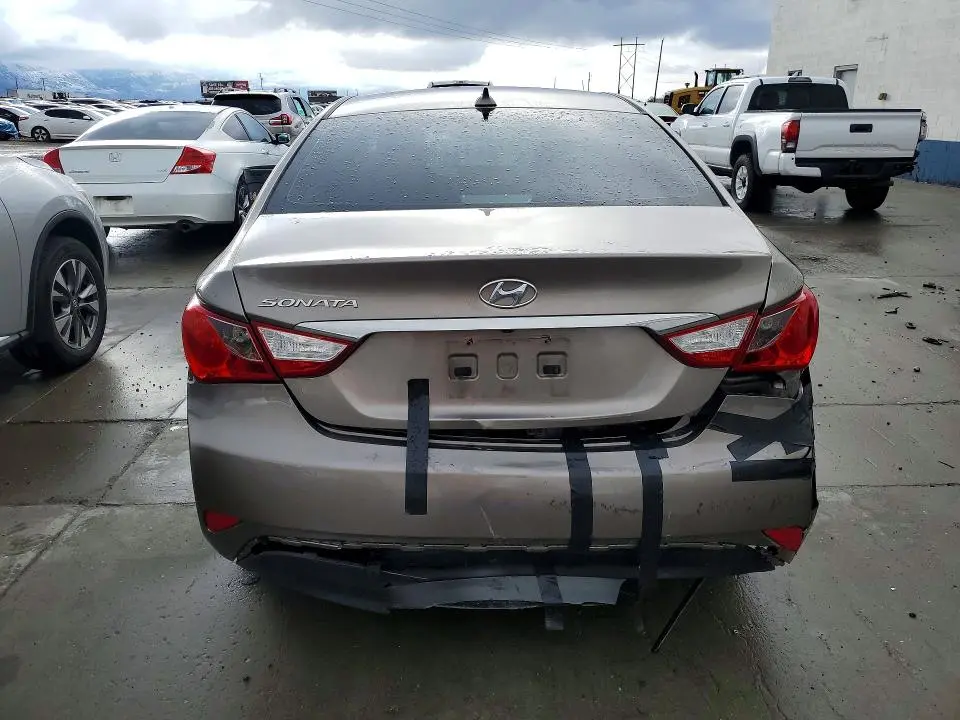 2014 HYUNDAI SONATA GLS  