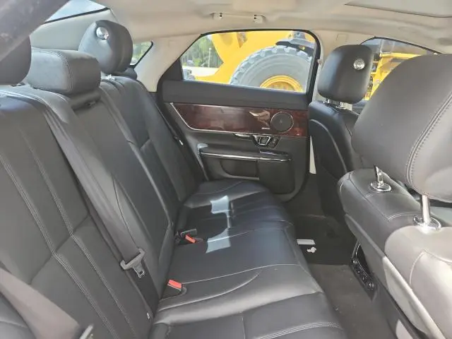 2014 JAGUAR XJ   