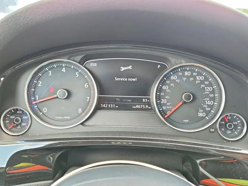 2013 VOLKSWAGEN TOUAREG V6  