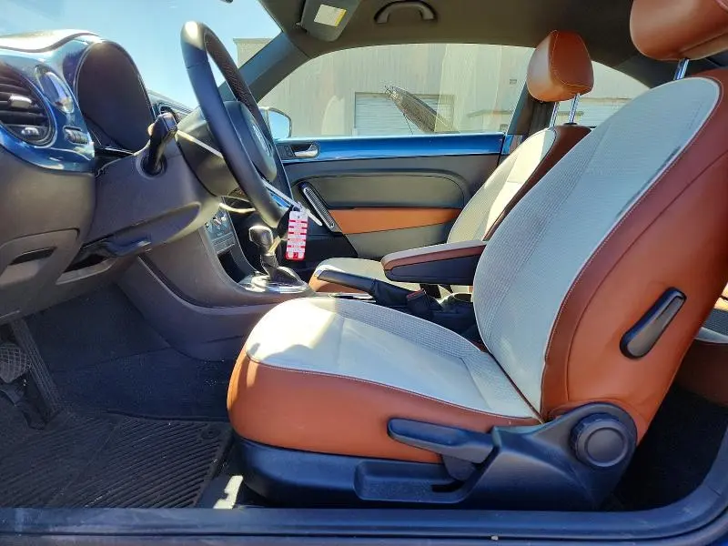2017 VOLKSWAGEN BEETLE 1.8T  