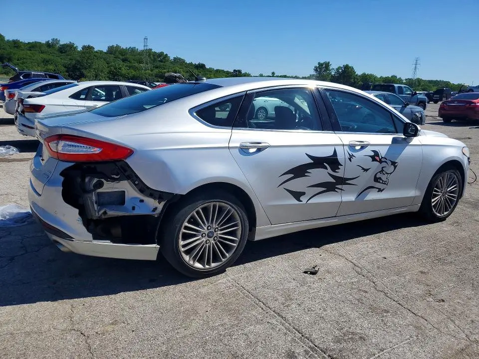 2015 FORD FUSION SE  