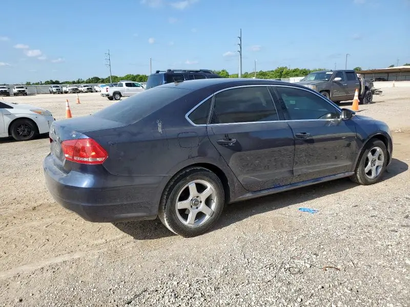 2012 VOLKSWAGEN PASSAT SE  
