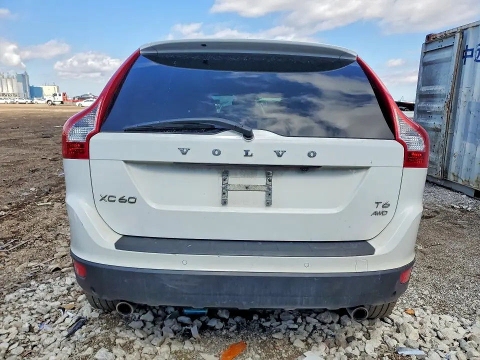 2013 VOLVO XC60 T6  