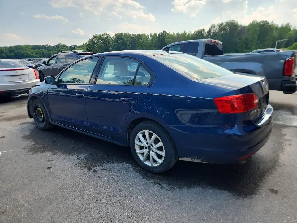 2012 VOLKSWAGEN JETTA SE  