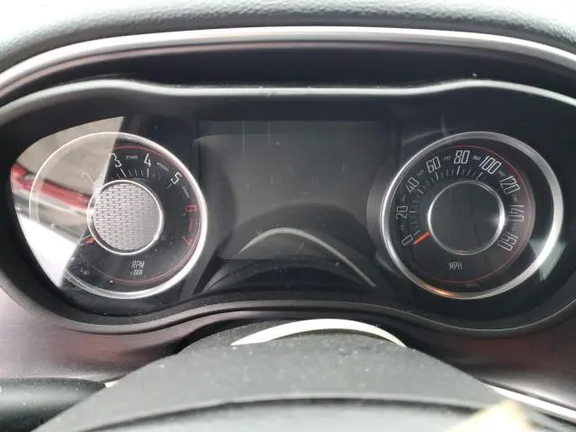 2015 DODGE CHALLENGER SXT  