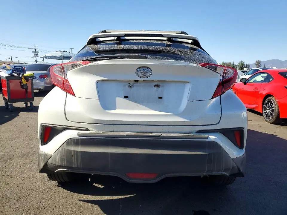 2018 TOYOTA C-HR XLE PREMIUM  