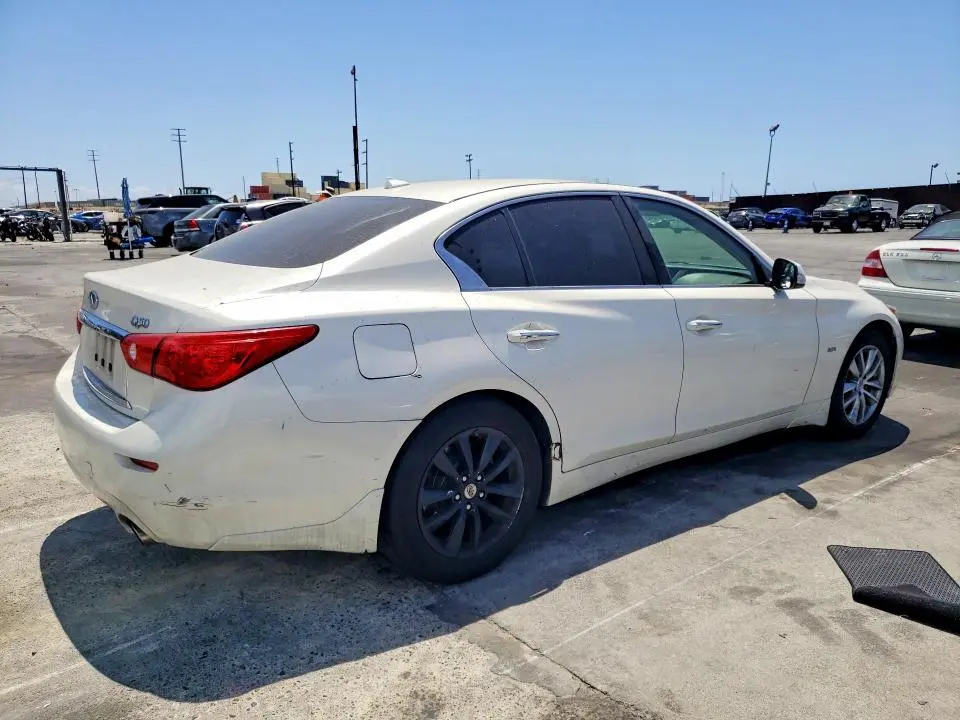 2016 INFINITI Q50 3.0T PREMIUM  