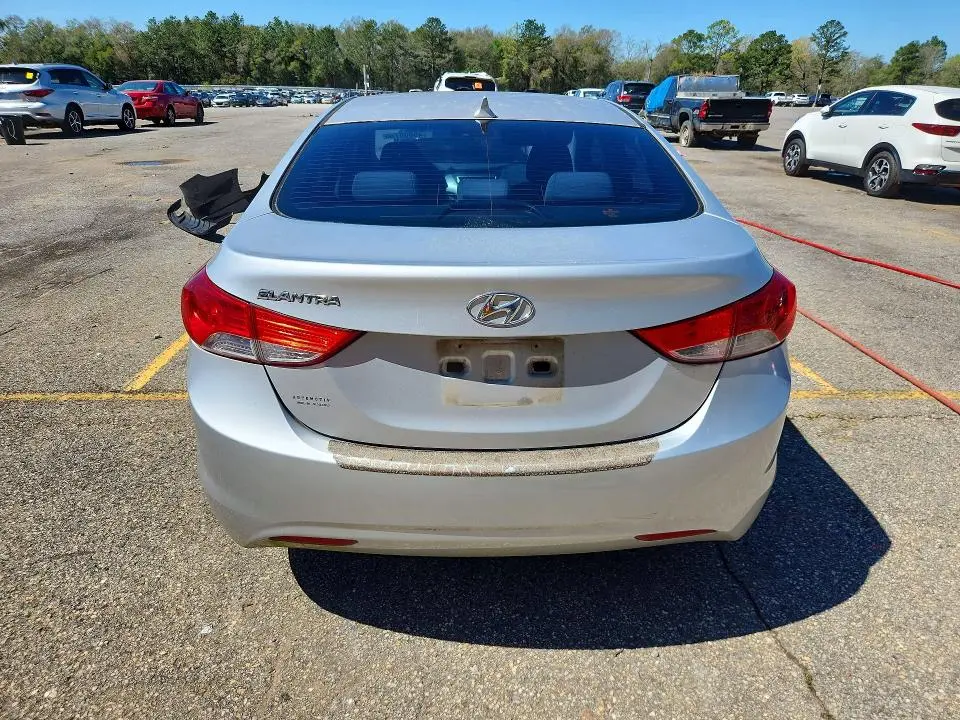 2012 HYUNDAI ELANTRA GLS  