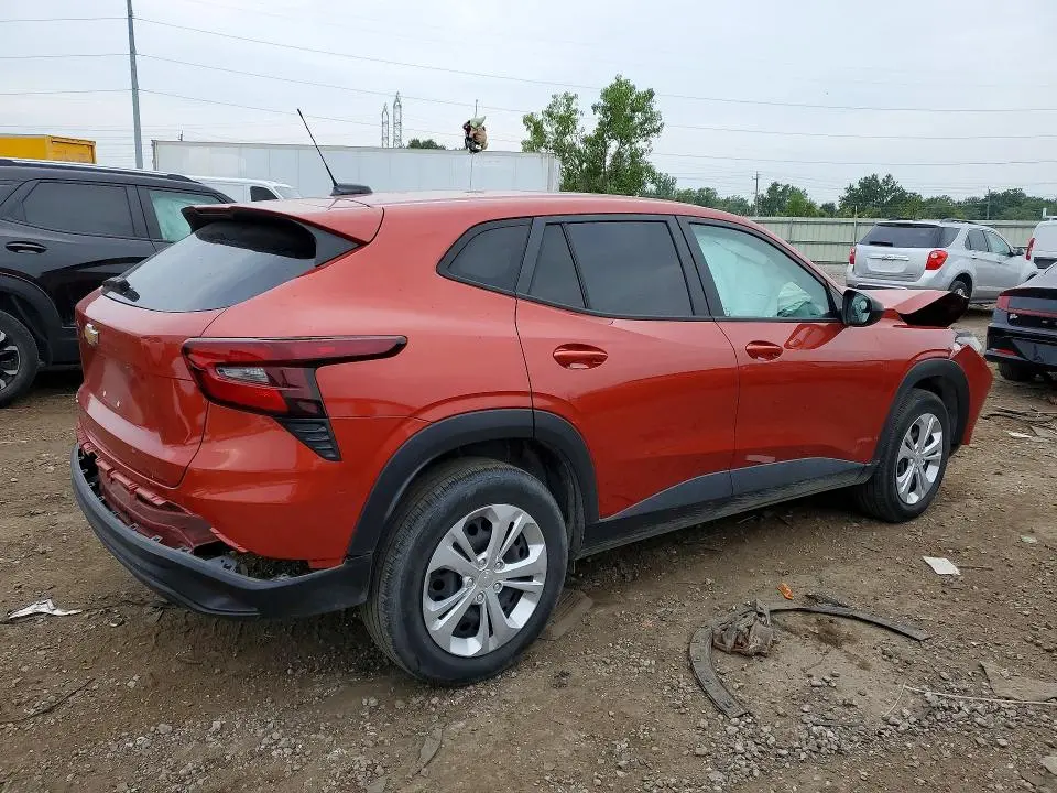 2024 CHEVROLET TRAX LS  