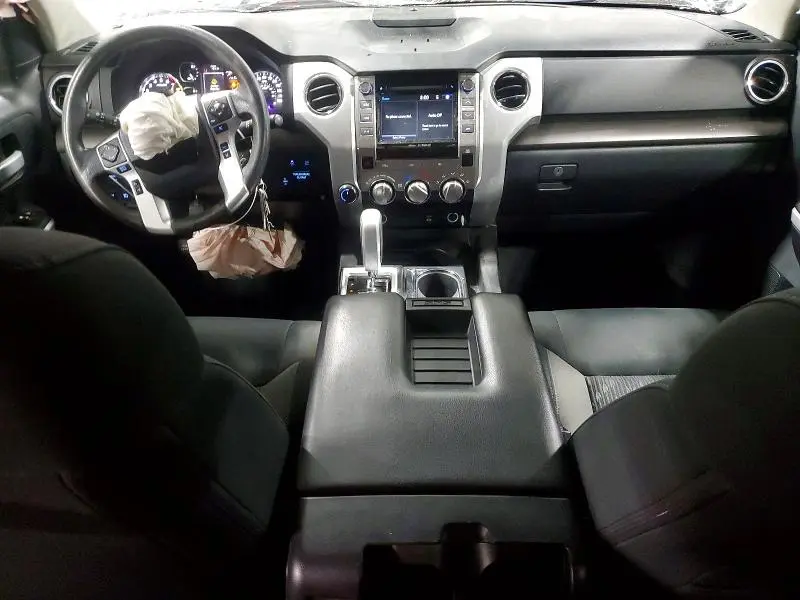 2018 TOYOTA TUNDRA SR5  