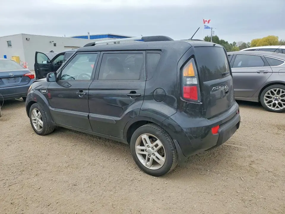 2011 KIA SOUL +  