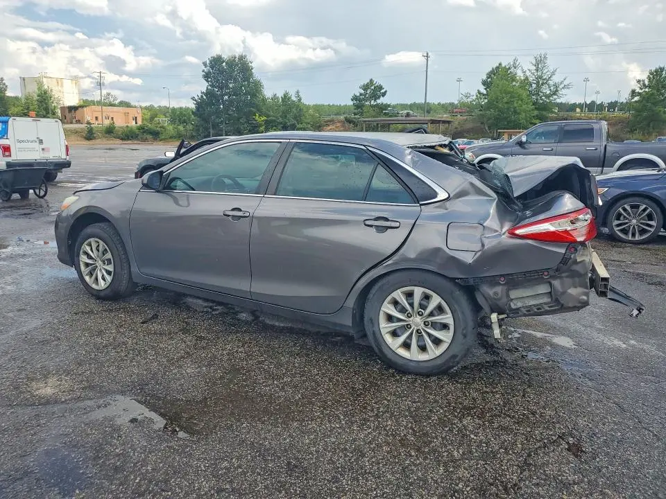 2016 TOYOTA CAMRY LE  