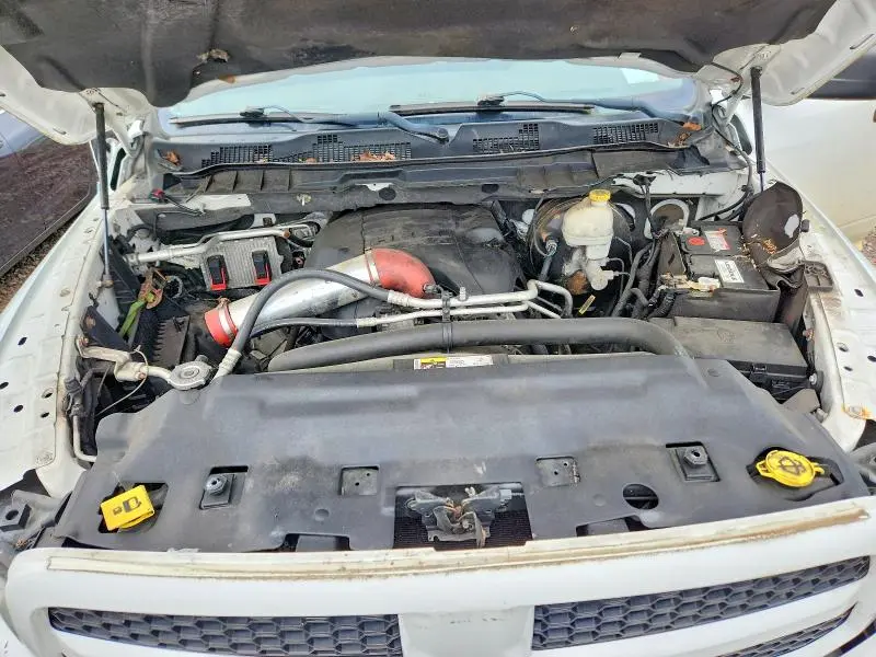 2013 RAM 1500 ST  