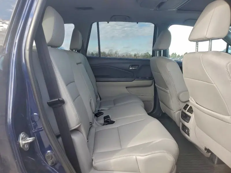 2019 HONDA PILOT TOURING  