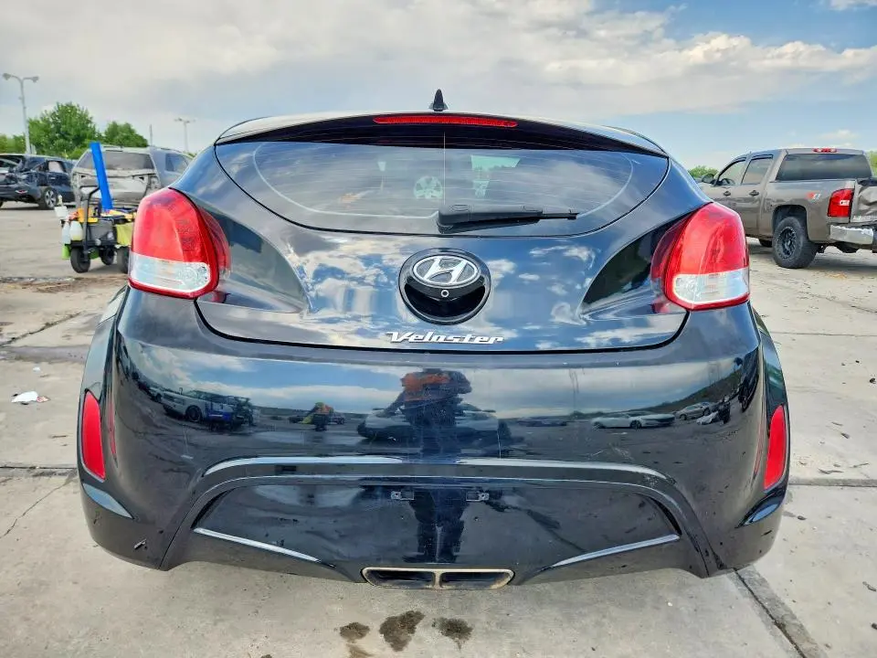 2017 HYUNDAI VELOSTER VALUE EDITION  