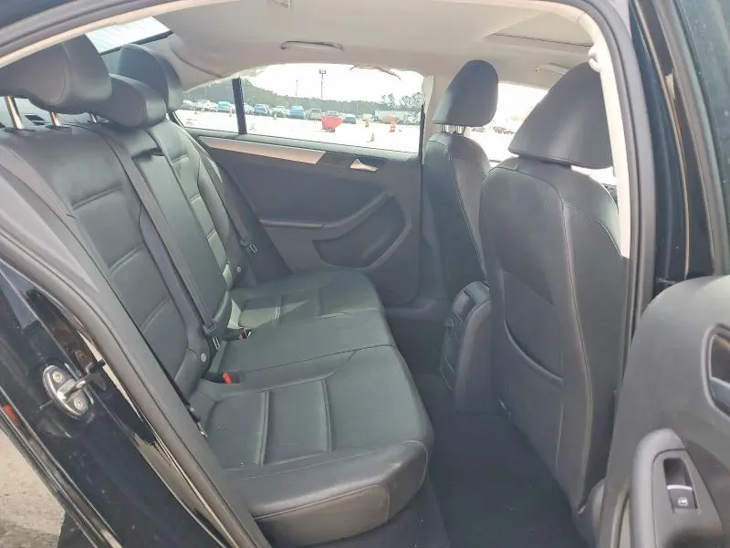 2014 VOLKSWAGEN JETTA SE  