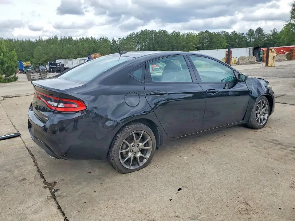2015 DODGE DART SXT  