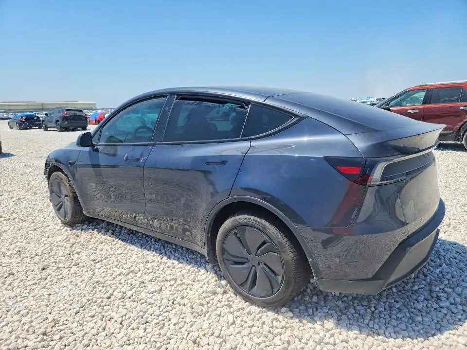 2026 TESLA MODEL Y   