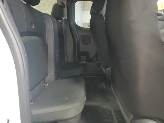 2025 NISSAN FRONTIER S  