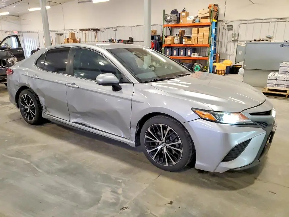 2018 TOYOTA CAMRY   