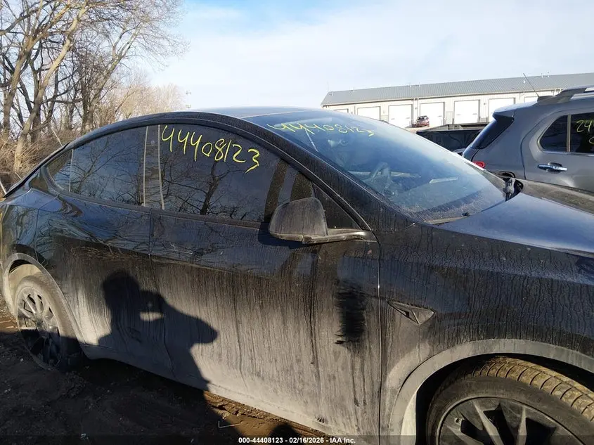 2023 TESLA MODEL Y AWD/LONG RANGE DUAL MOTOR ALL-WHEEL DRIVE