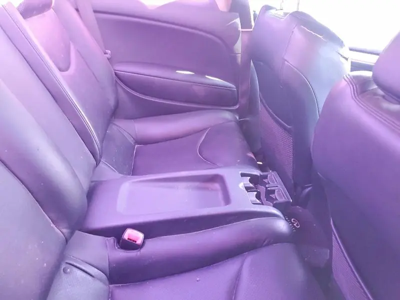 2011 INFINITI G37   