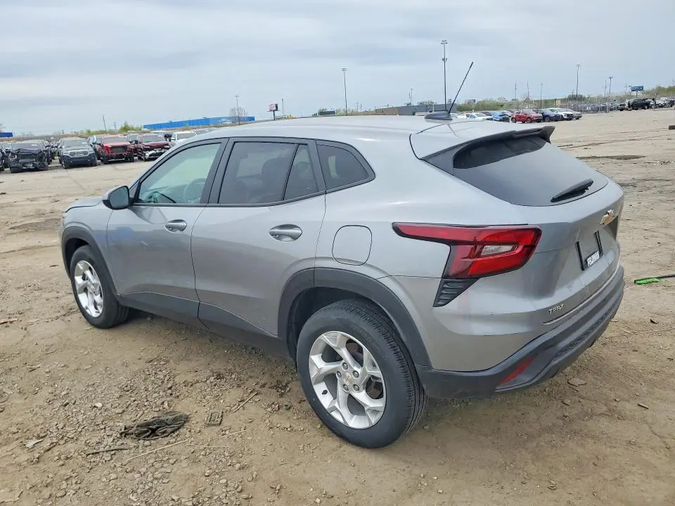 2024 CHEVROLET TRAX LS  