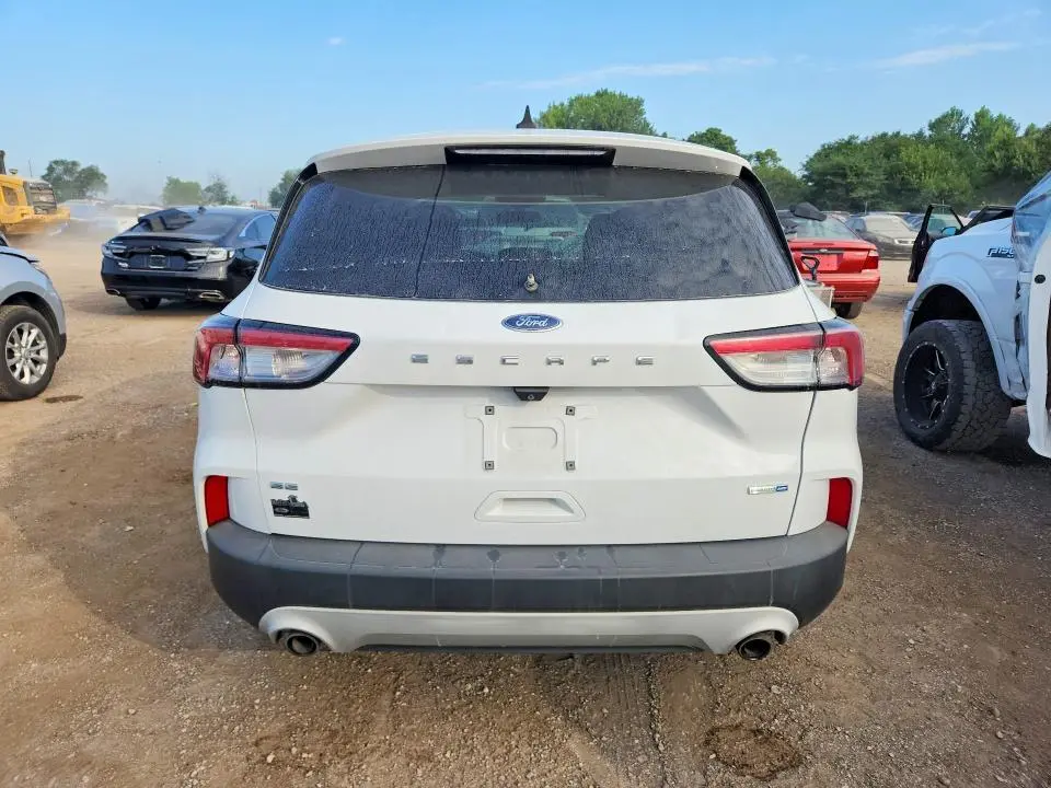 2020 FORD ESCAPE SE  