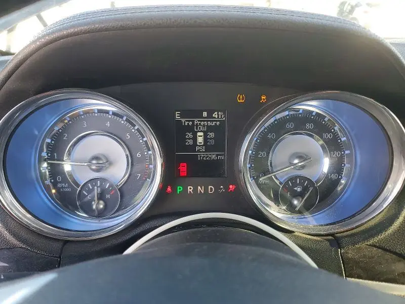 2011 CHRYSLER 300 LIMITED  