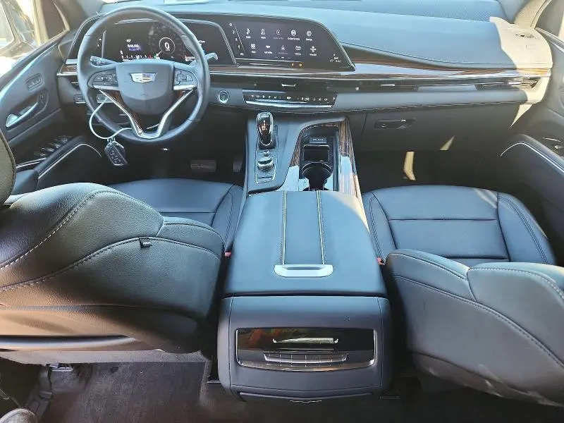 2023 CADILLAC ESCALADE LUXURY  
