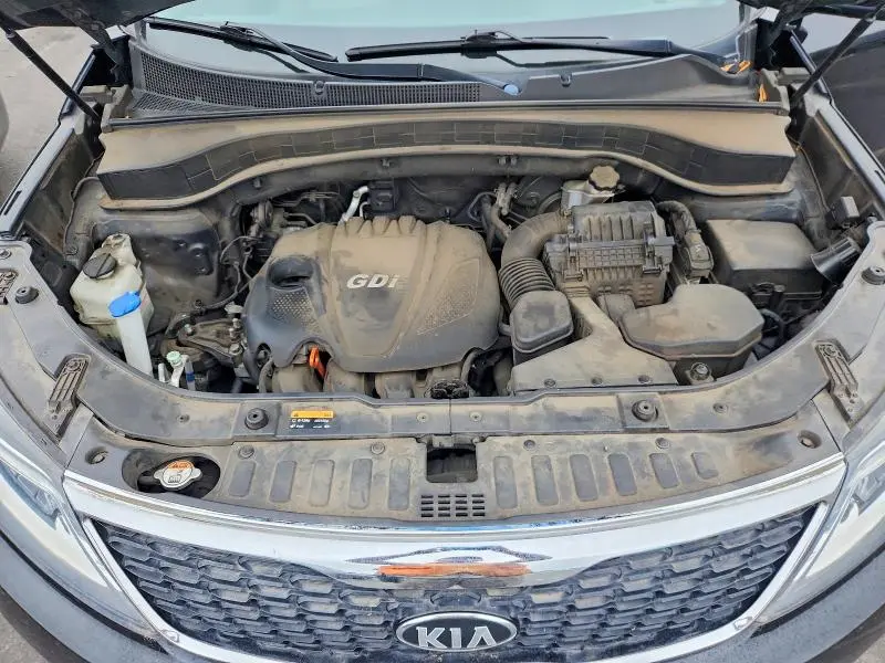 2014 KIA SORENTO LX  