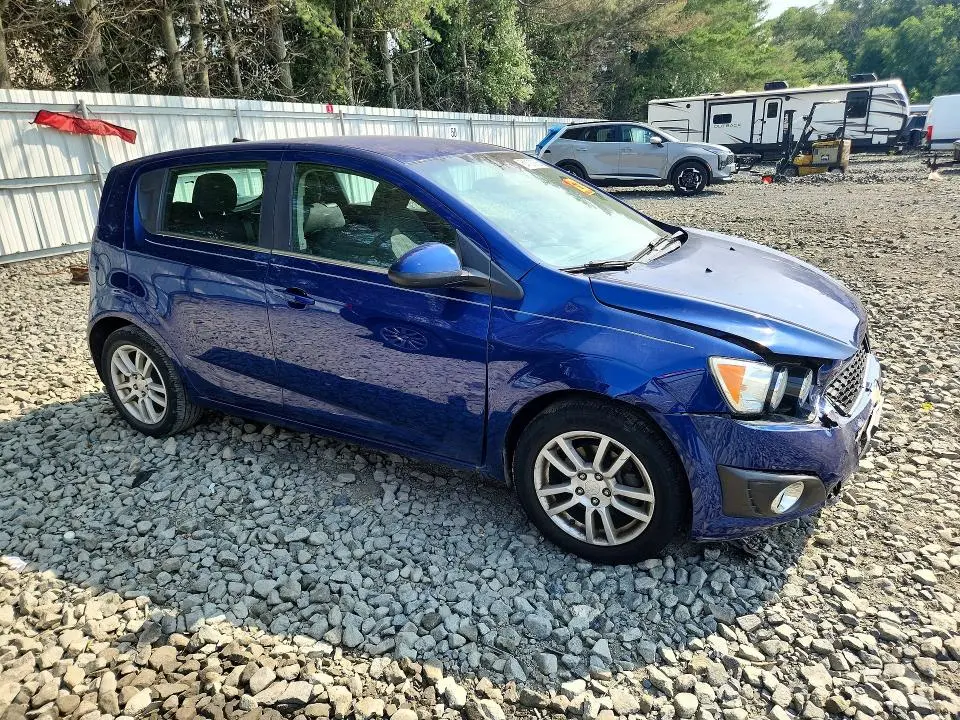 2013 CHEVROLET SONIC LT  