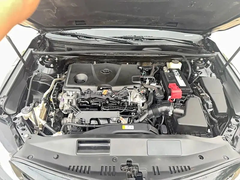 2018 TOYOTA CAMRY SE  