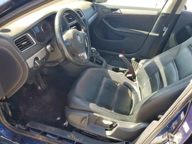 2014 VOLKSWAGEN JETTA SE  