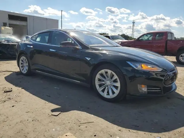 2015 TESLA MODEL S 85D  