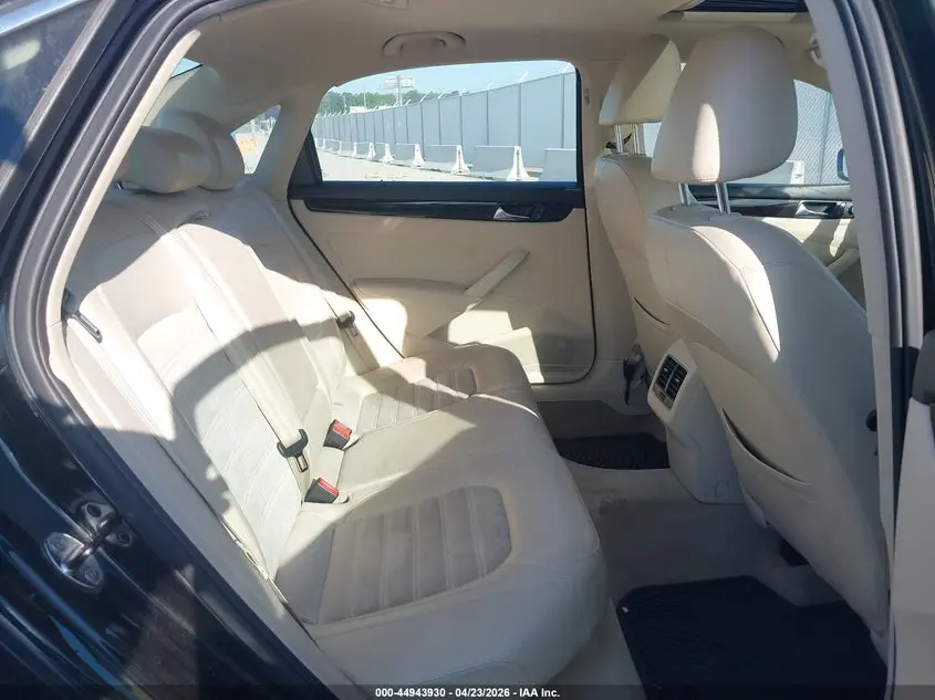 2014 VOLKSWAGEN PASSAT 1.8T SEL PREMIUM
