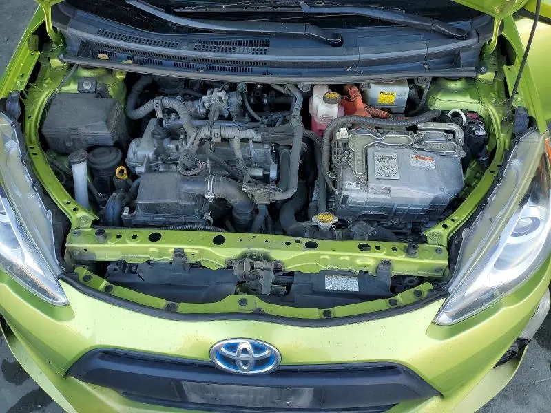 2015 TOYOTA PRIUS C THREE  