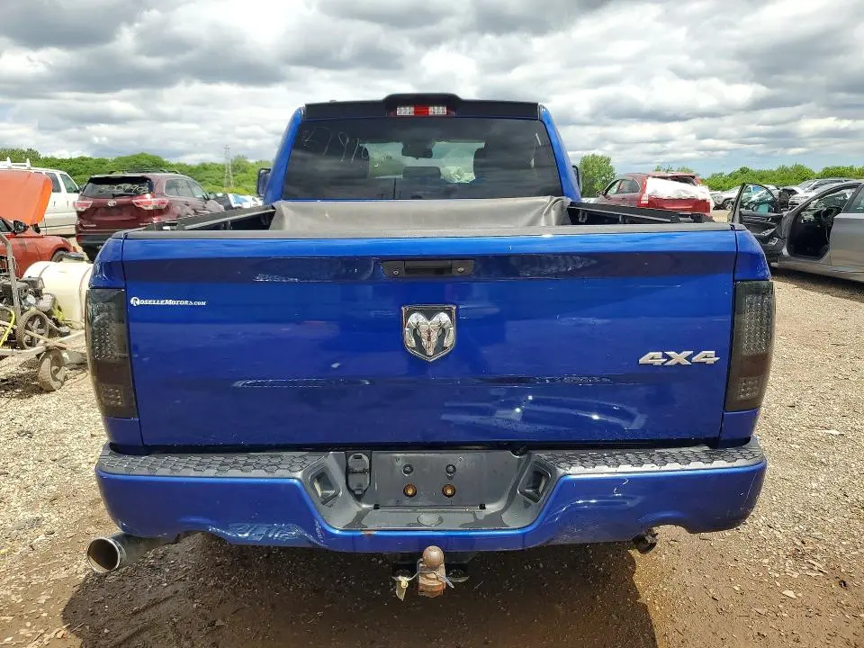 2014 RAM 1500 ST  