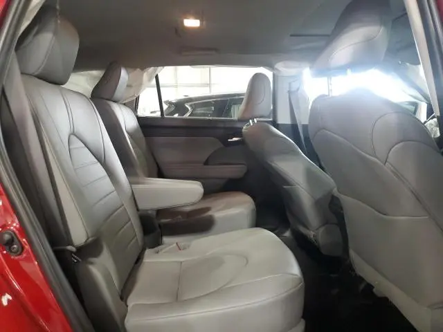 2022 TOYOTA HIGHLANDER HYBRID XLE  