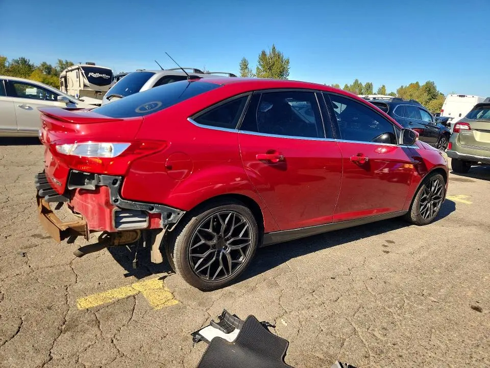 2012 FORD FOCUS TITANIUM  