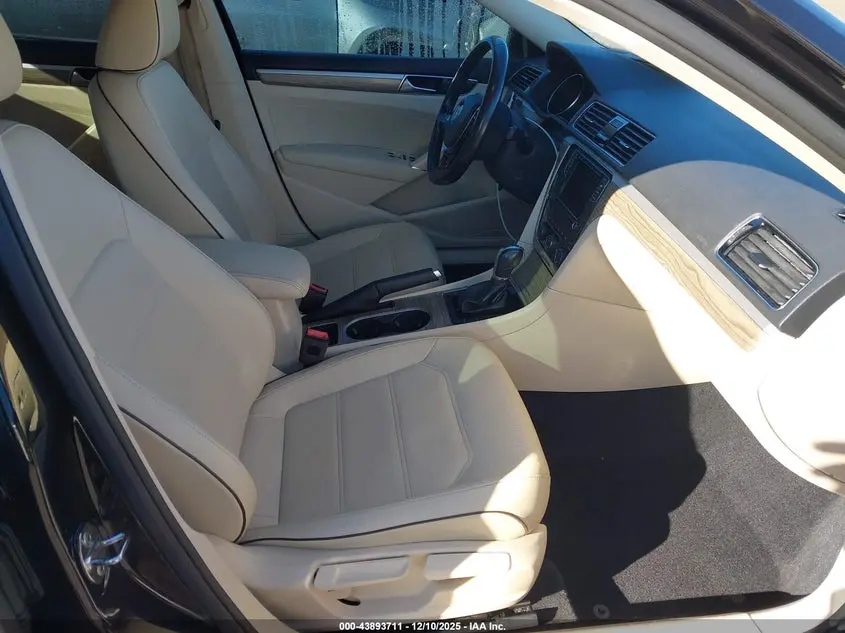 2018 VOLKSWAGEN PASSAT 2.0T SE