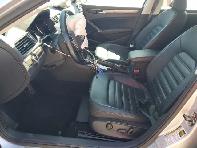 2017 VOLKSWAGEN PASSAT SEL PREMIUM